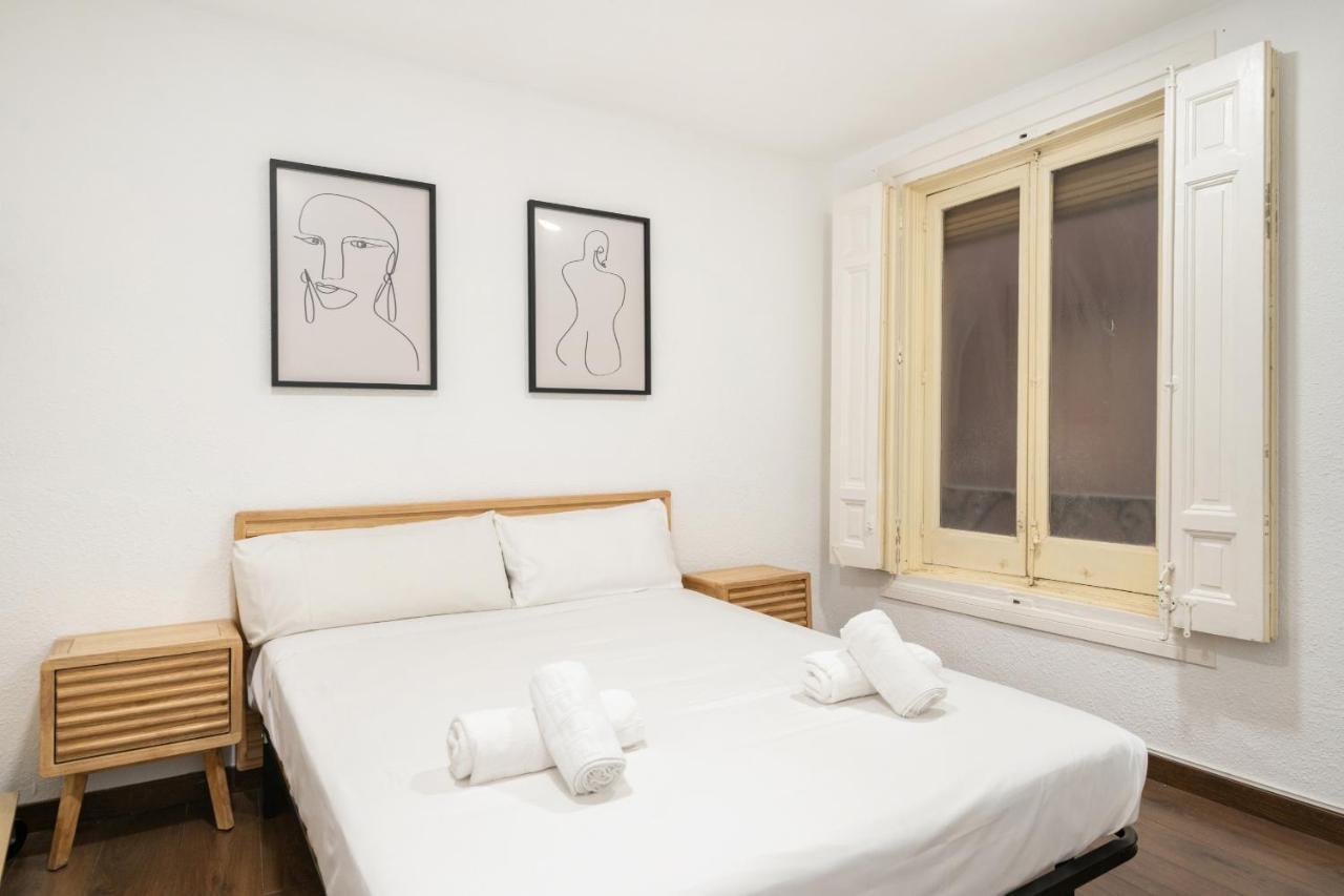 Apartamento En La Puerta Del Sol Apartman Madrid Kültér fotó