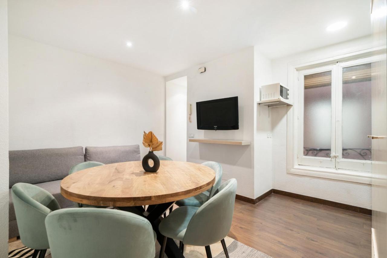 Apartamento En La Puerta Del Sol Apartman Madrid Kültér fotó