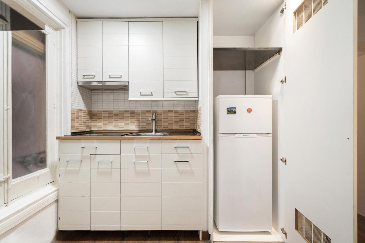 Apartamento En La Puerta Del Sol Apartman Madrid Kültér fotó