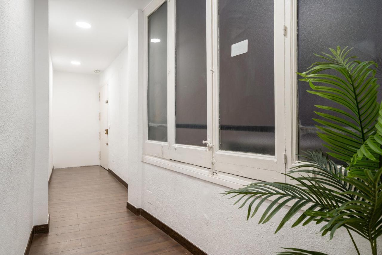 Apartamento En La Puerta Del Sol Apartman Madrid Kültér fotó