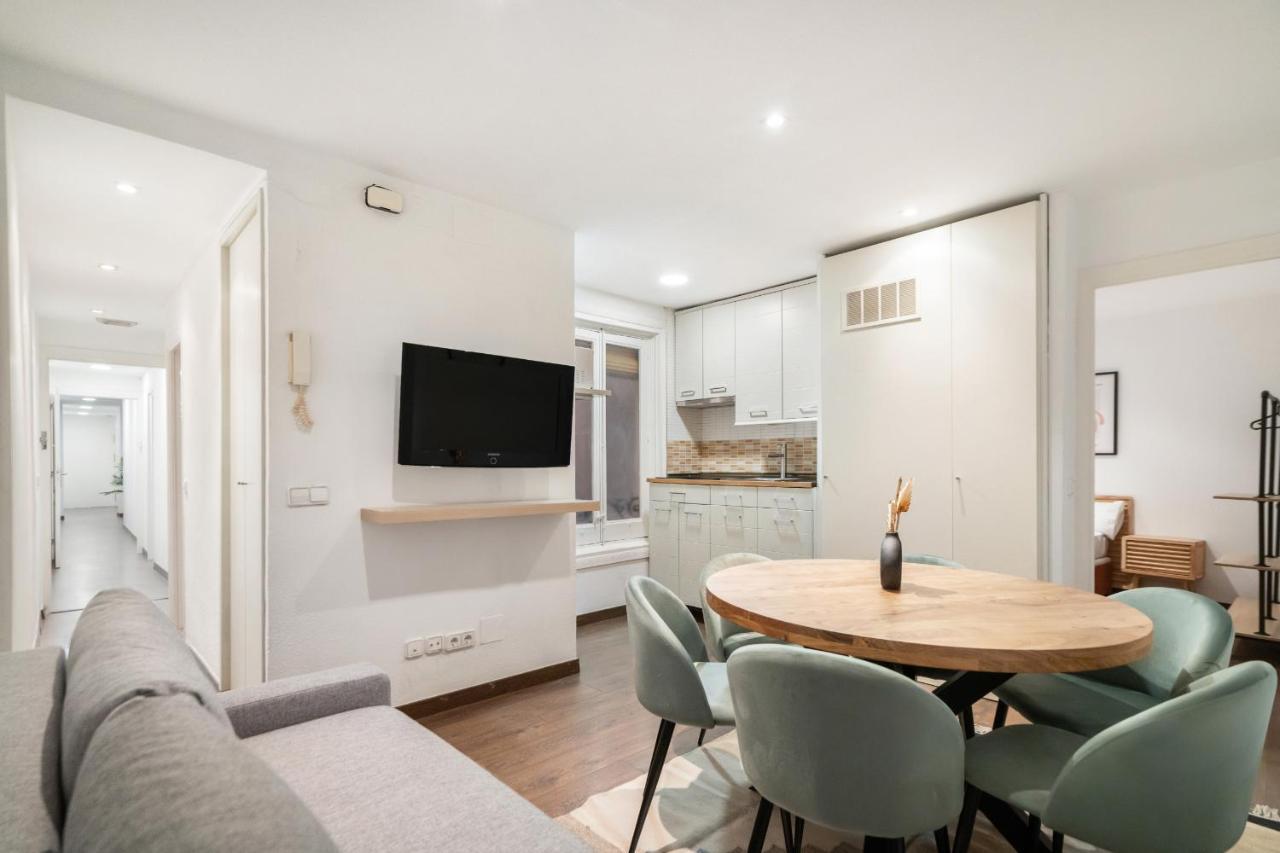 Apartamento En La Puerta Del Sol Apartman Madrid Kültér fotó