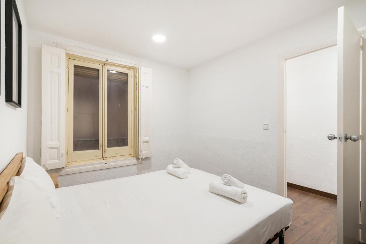 Apartamento En La Puerta Del Sol Apartman Madrid Kültér fotó