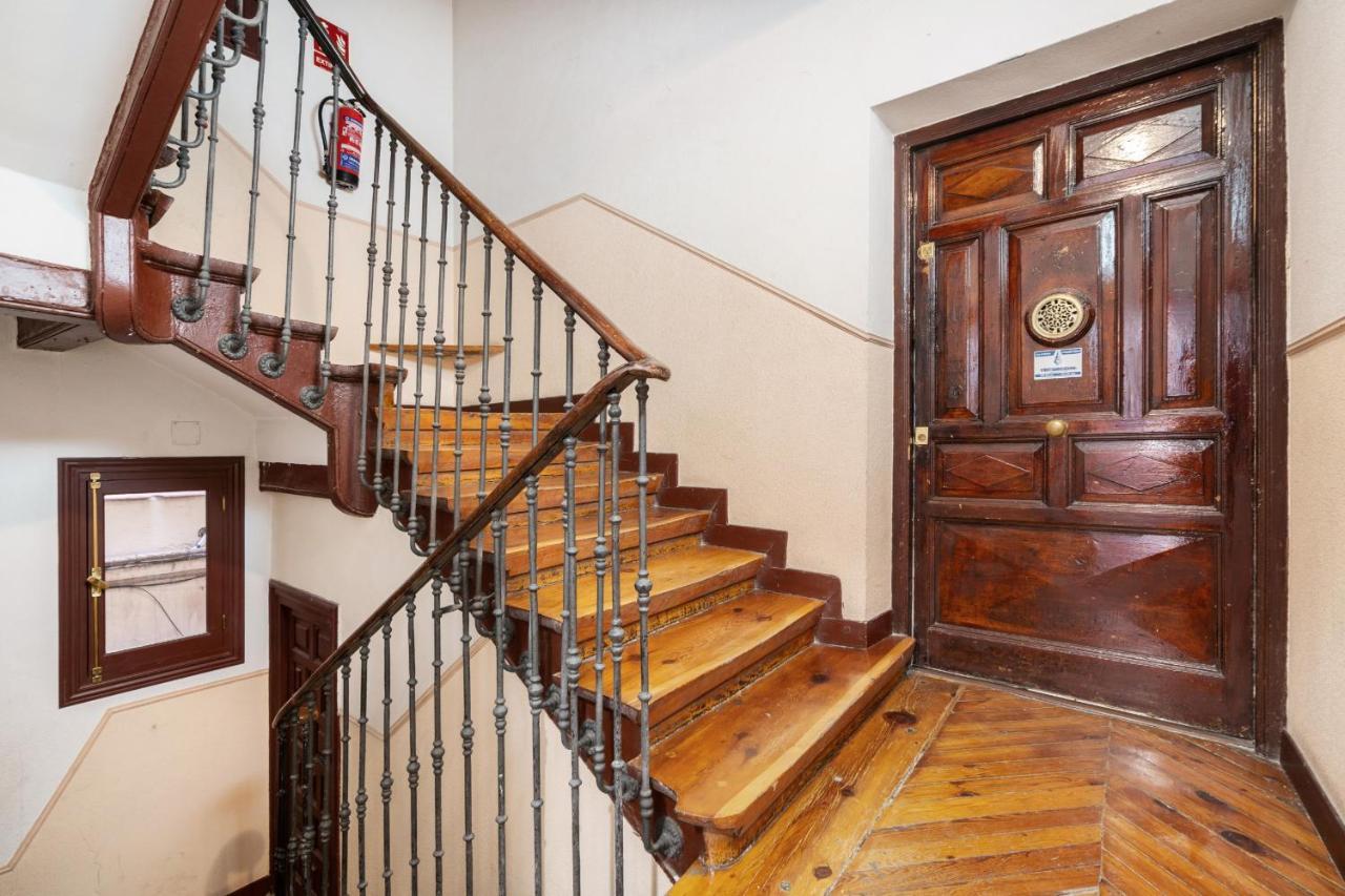 Apartamento En La Puerta Del Sol Apartman Madrid Kültér fotó